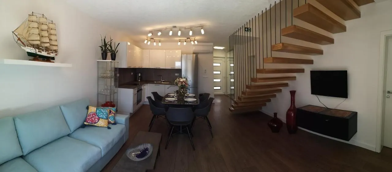 The Cube, Luxury Villa With Private Pool Kastela