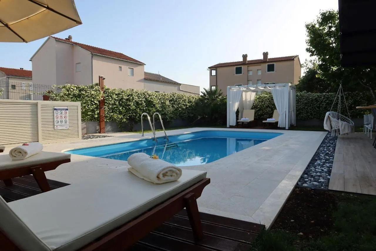 The Cube, Luxury Villa With Private Pool Kastela 0*,