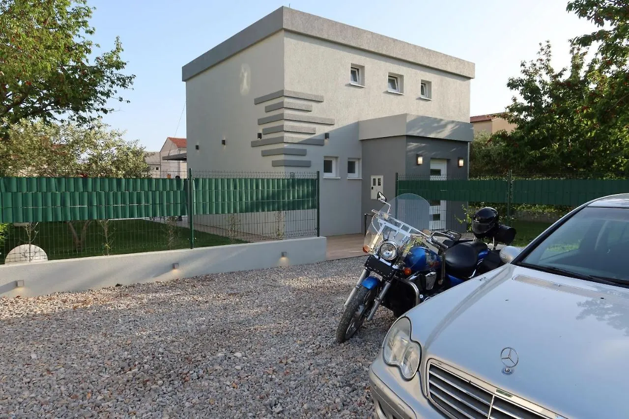 The Cube, Luxury Villa With Private Pool Kastela Croatia